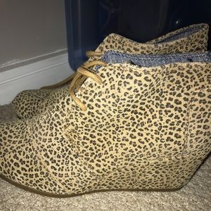 TOMS leopard print wedges